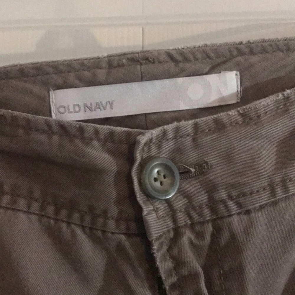 Distressed Old Navy Trousers - Picture 4 of 4